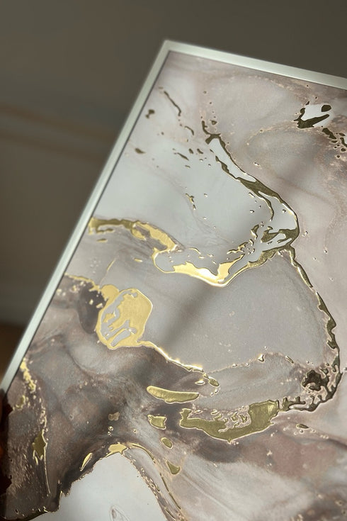 Beżowa Farba Prawy Wzór Złoty Plakat 50x70cm