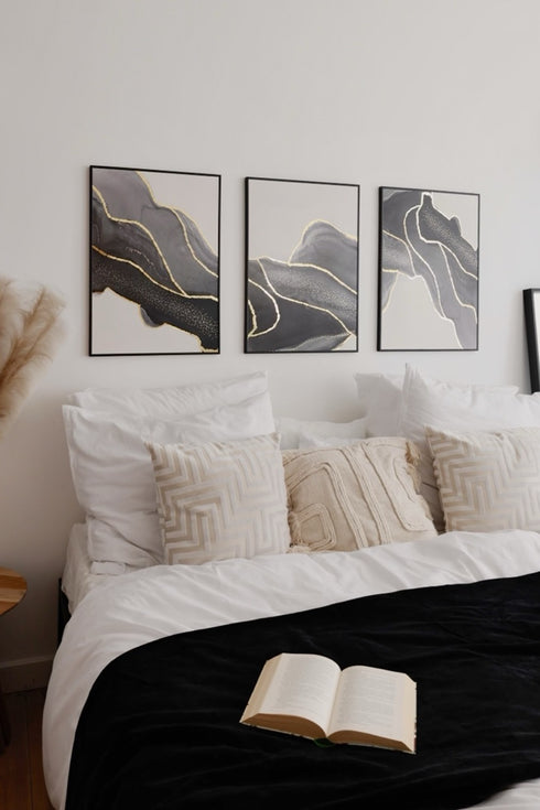 Czarny Kamień Środkowy Złoty Plakat 50x70cm